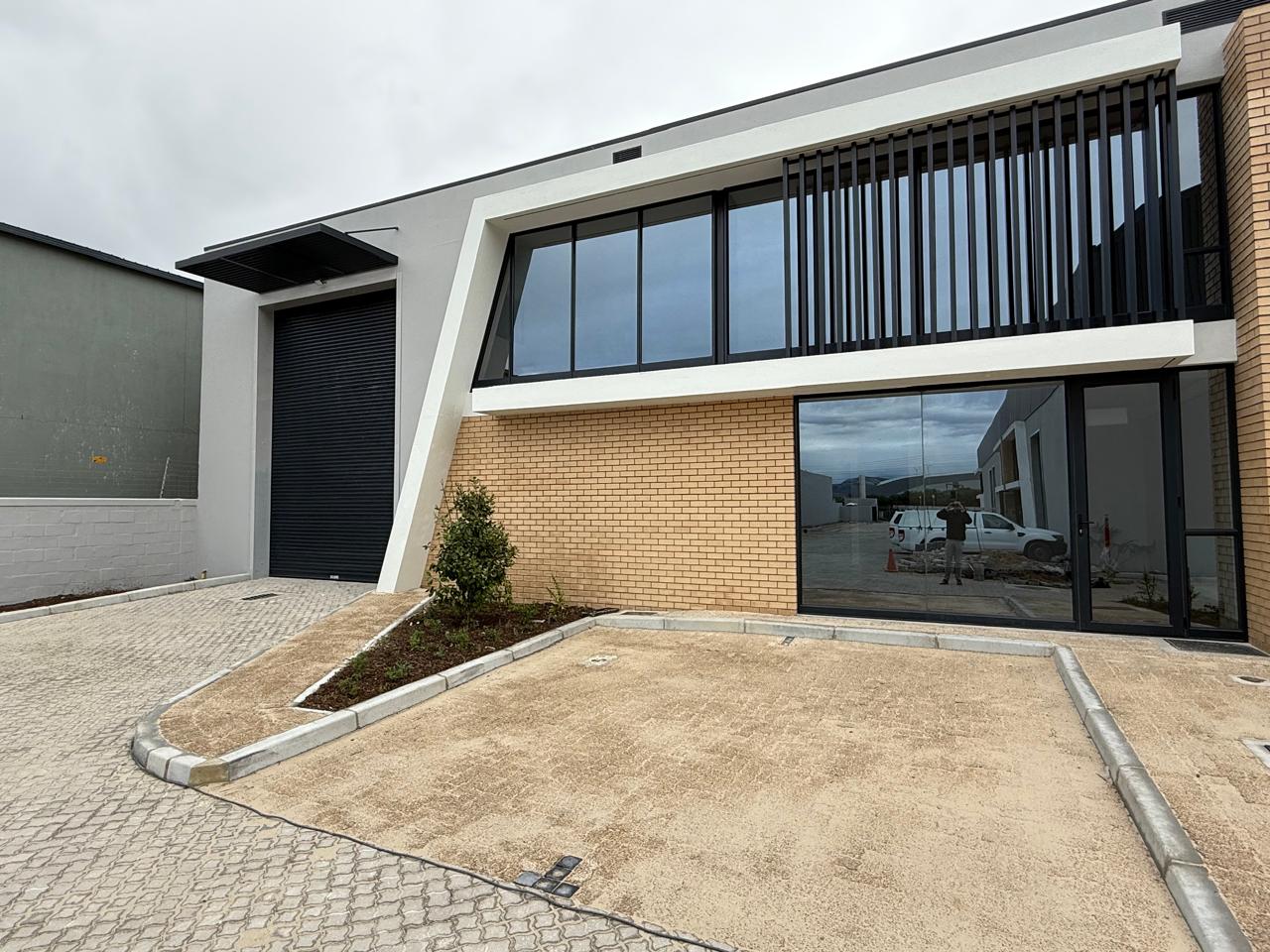 RIVERS EDGE 5, WINELANDS CLOSE BUSINESS PARK | WAREHOUSE TO RENT | STIKLAND INDUSTRIAL | 1,011m²