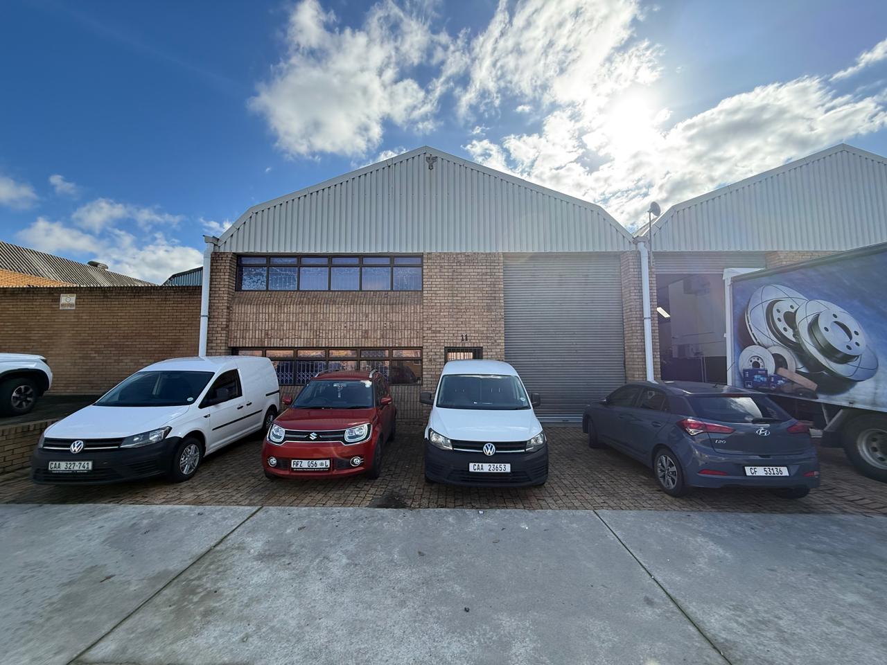 COENRU STREET | INDUSTRIAL UNIT TO RENT | 350m² | STIKLAND INDUSTRIAL, BELLVILLE