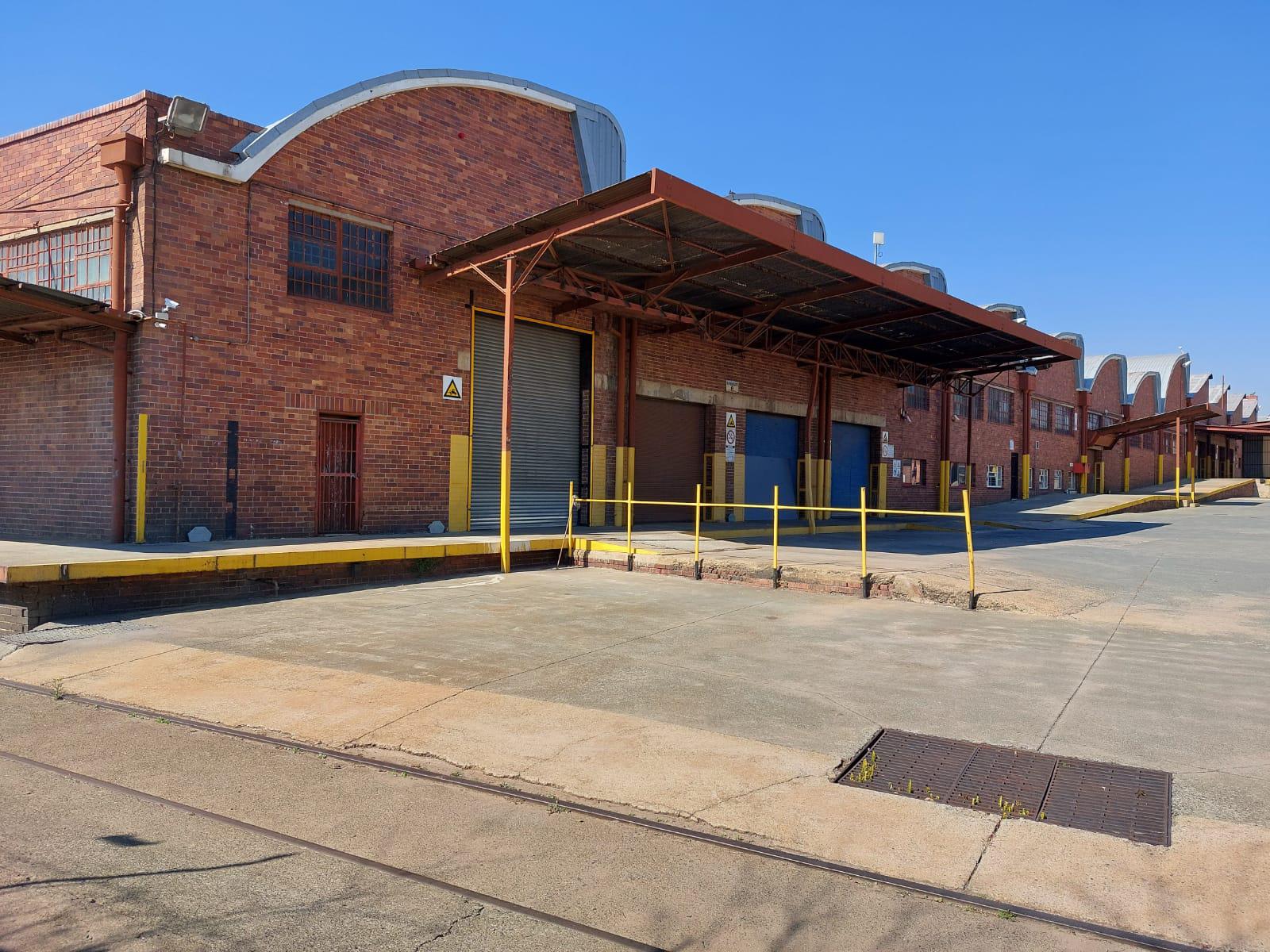 Industrial facility available for rent, Industria West