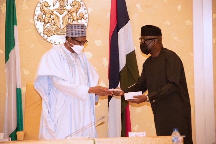 Buhari Presented With Made In Nigeria Mobile Phone ...