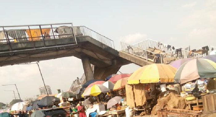 Traders take over railtracks, bridges, walkways, blame multiple LG levies, costly rentals