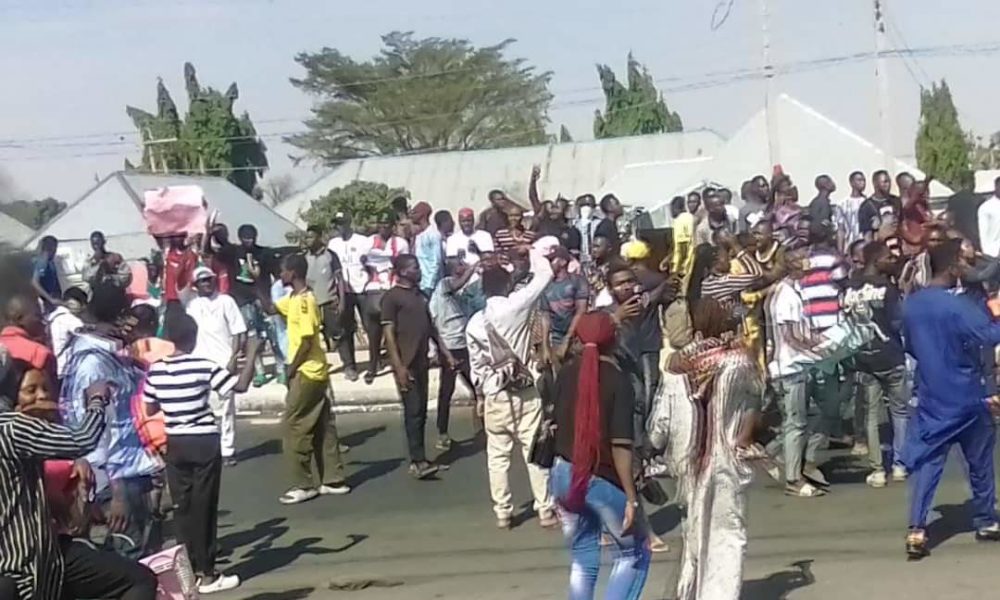 Taraba varsity workers boycott exams students protest - nigeria newspapers online