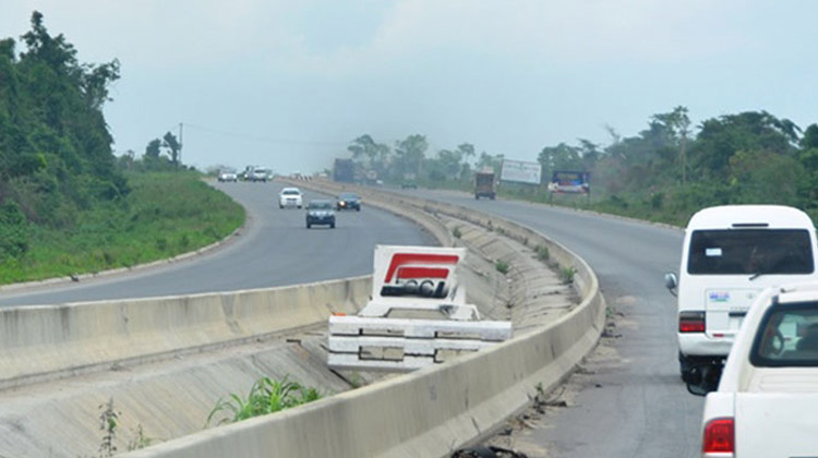 Fg suspends construction works on lagos ibadan expressway nigeria newspapers online