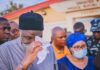 ebf akeredolu weeps in owo after killings at catholic church x