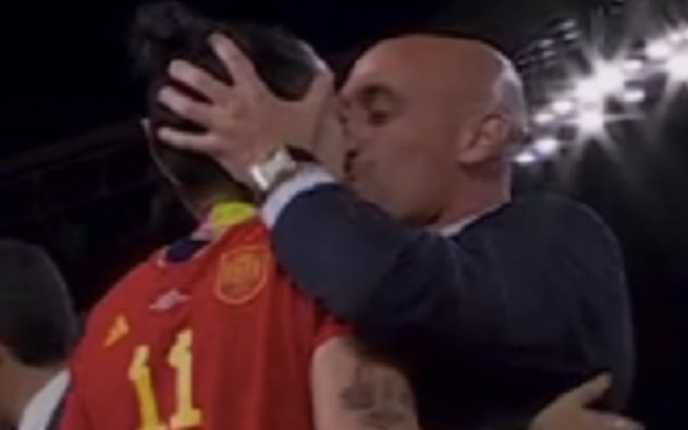 Fifpro demands investigation of spanish football chiefs kiss at world cup - nigeria newspapers online