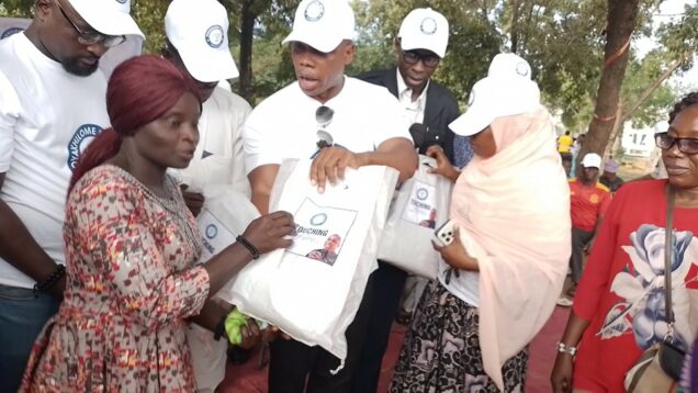 Oyakhilome foundation urges wealthy nigerians to support less privileged - nigeria newspapers online