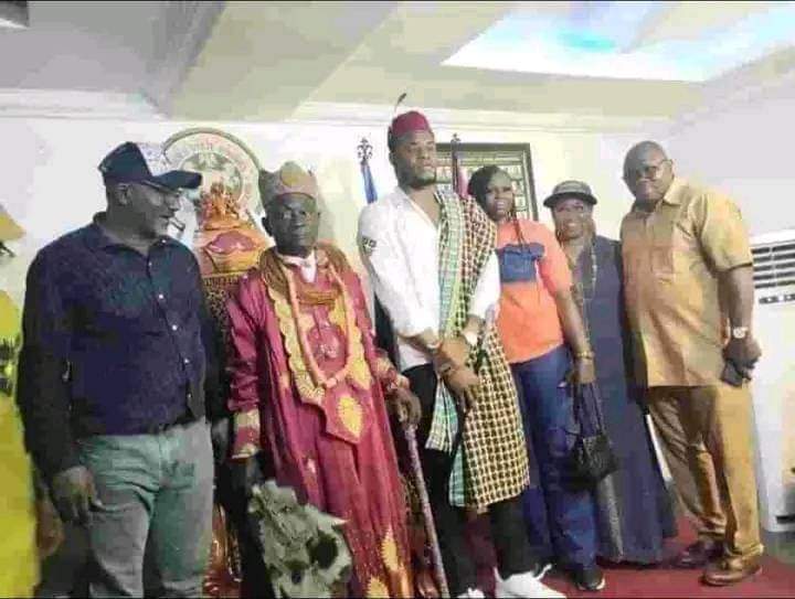 Photos nwabali bags chieftaincy title in rivers hometown - nigeria newspapers online