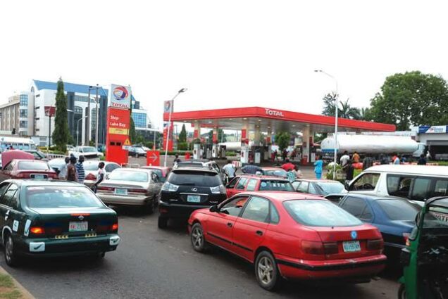 Fuel queues will be cleared by wednesday says nnpcl - nigeria newspapers online