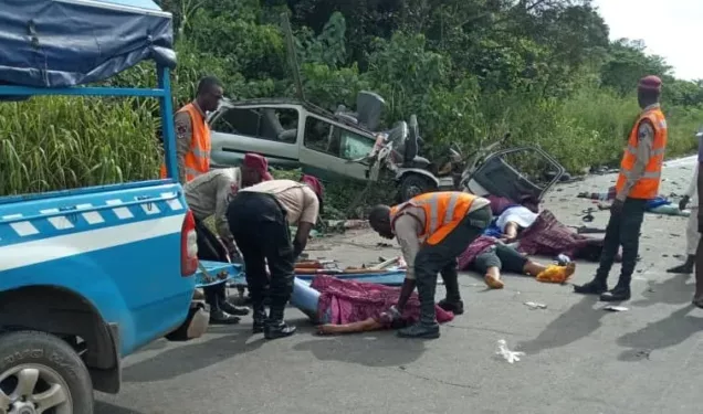 19 dead as bus car collide in oyo - nigeria newspapers online