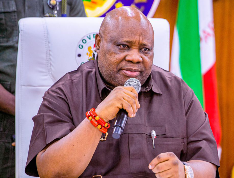 Adeleke interfaces with sanwo-olu over alleged deportation of osun indigenes from lagos - nigeria newspapers online