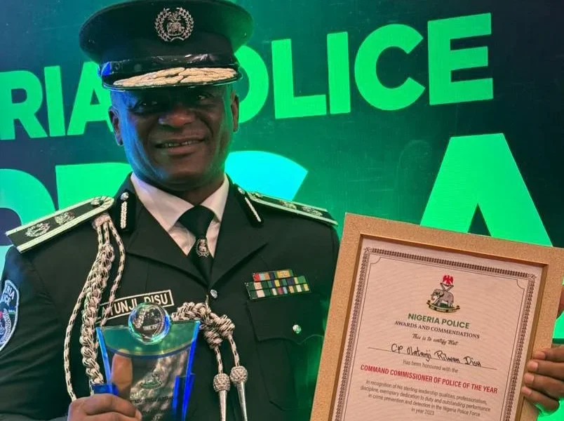 Tunji disua cop extra-ordinary earns commissioner of police of the year award - nigeria newspapers online