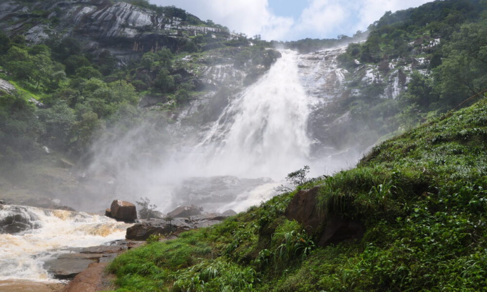 The farin ruwa falls nasarawas own secret splash - nigeria newspapers online