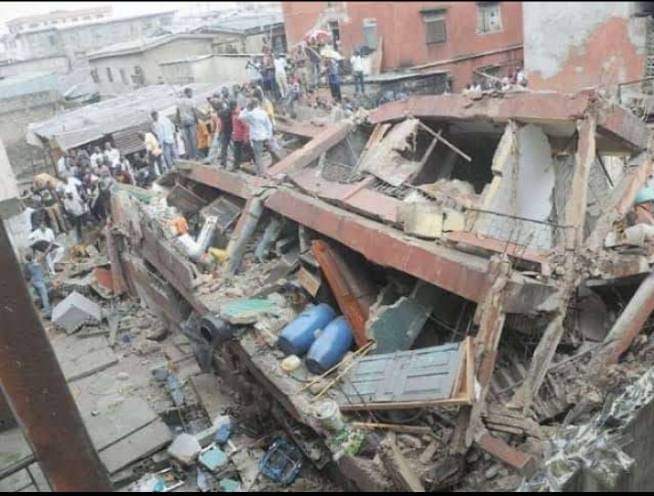 Just in 200 students were trapped in collapsed school building plateau govt - nigeria newspapers online