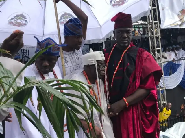 Ibadan agog as 89-year-old olakulehin finally takes olubadan throne - nigeria newspapers online