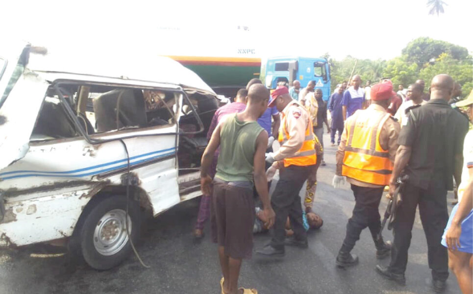 Six die in fresh accident on lagos-ibadan expressway - nigeria newspapers online