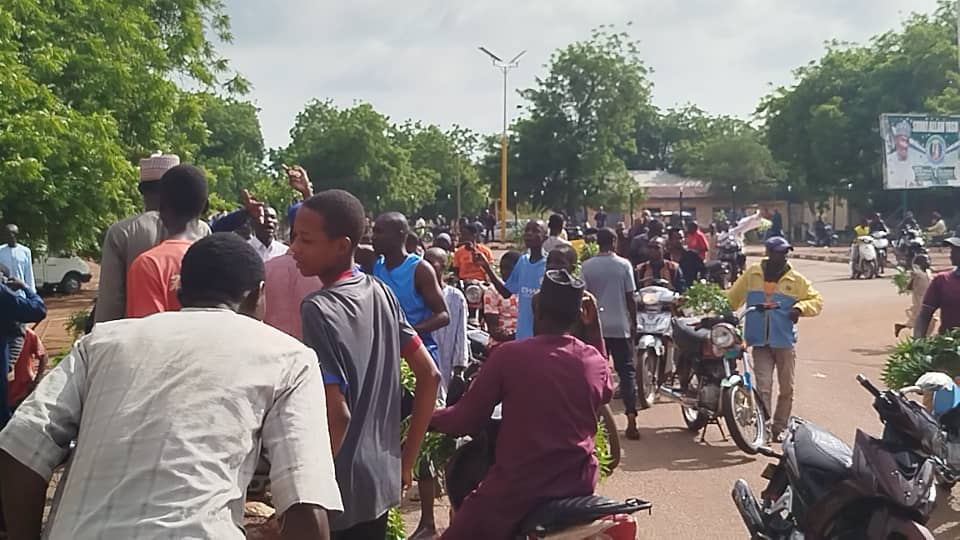 Atiku hails protesters asks tinubu to heed voices of the people - nigeria newspapers online