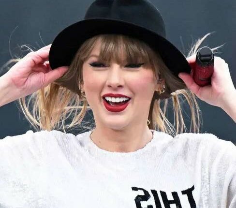 Taylor swift endorses harris for president after misleading ai image independent newspaper nigeria - nigeria newspapers online