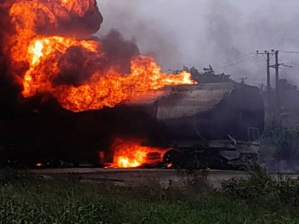 Commuters escape death as petrol tanker explodes in ibadan - nigeria newspapers online