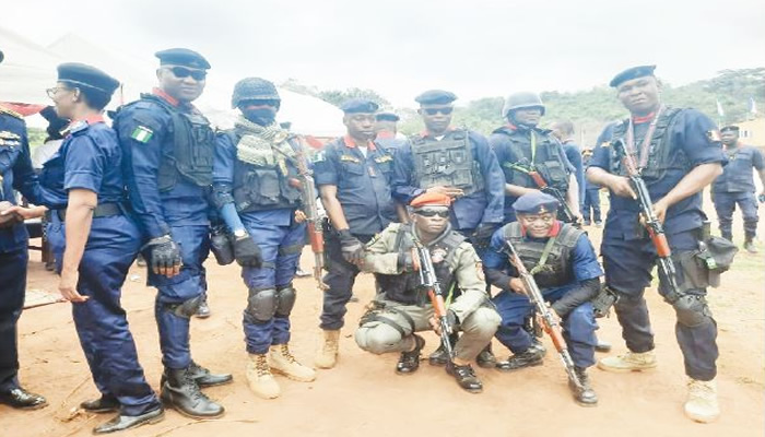 Oyo mob beats soldier over alleged killing of nscdc officer - nigeria newspapers online