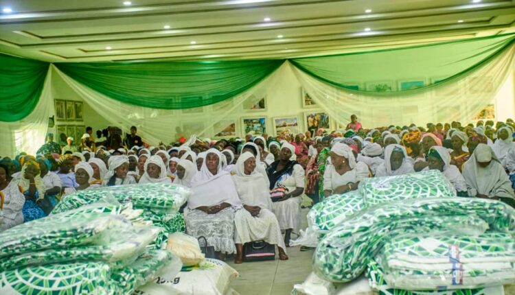 Kogi first lady donates cash foodstuffs to 400 indigent widows independent newspaper nigeria - nigeria newspapers online