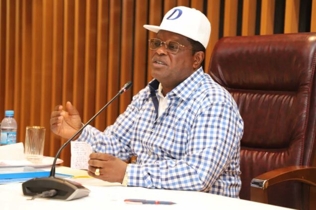 Umahi insists on use of concrete for reconstruction of lagos-abeokuta expressway - nigeria newspapers online