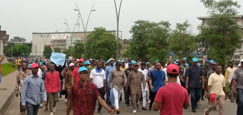 Rivers pdp supporters reject lg election hit the streets - nigeria newspapers online