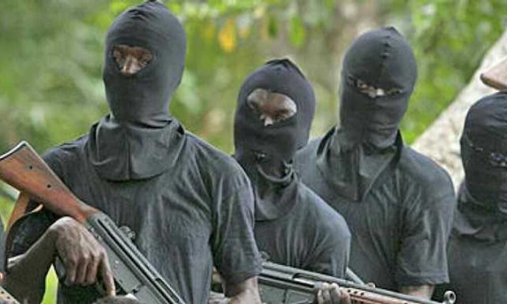 Soldiers feared killed as gunmen raid army camp in imo - nigeria newspapers online