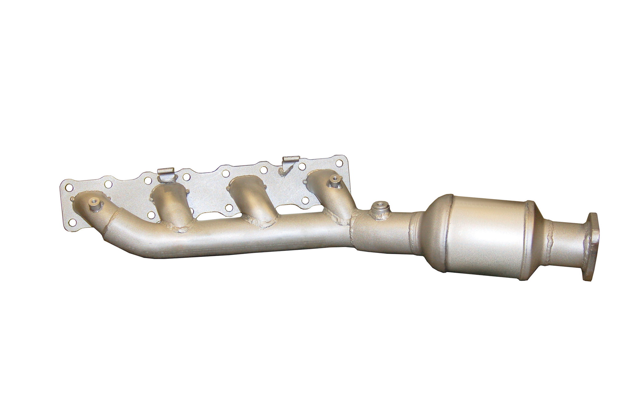 2008 Nissan Titan Exhaust Manifold with Integrated Catalytic Converter