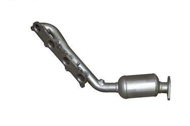2004 Lexus GX470 Exhaust Manifold with Integrated Catalytic Converter
