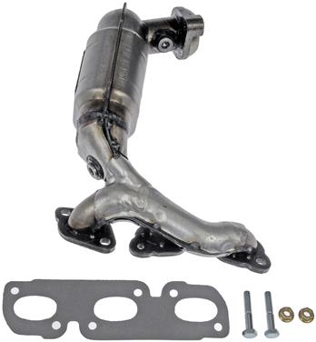 Exhaust Manifold with Integrated Catalytic Converter RB 674-141