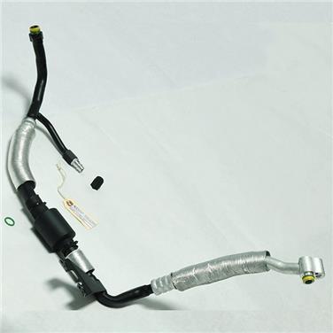 2004 BMW 745i A/C Suction Line Hose Assembly UC HA 111862C