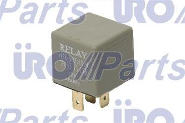 1999 Saab 9-5 A/C Clutch Relay UR 8533176