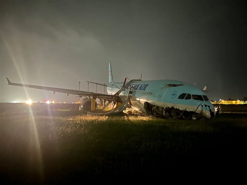 大韓航客機降落暴衝 宿霧機場半夜傳巨響