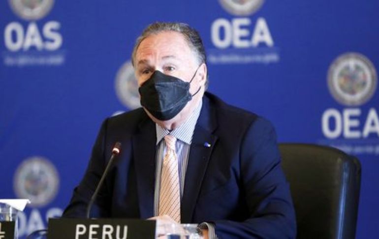 Misión de la OEA podría presentar informe sobre Perú entre 10 o 15 días, estima Harold Forsyth