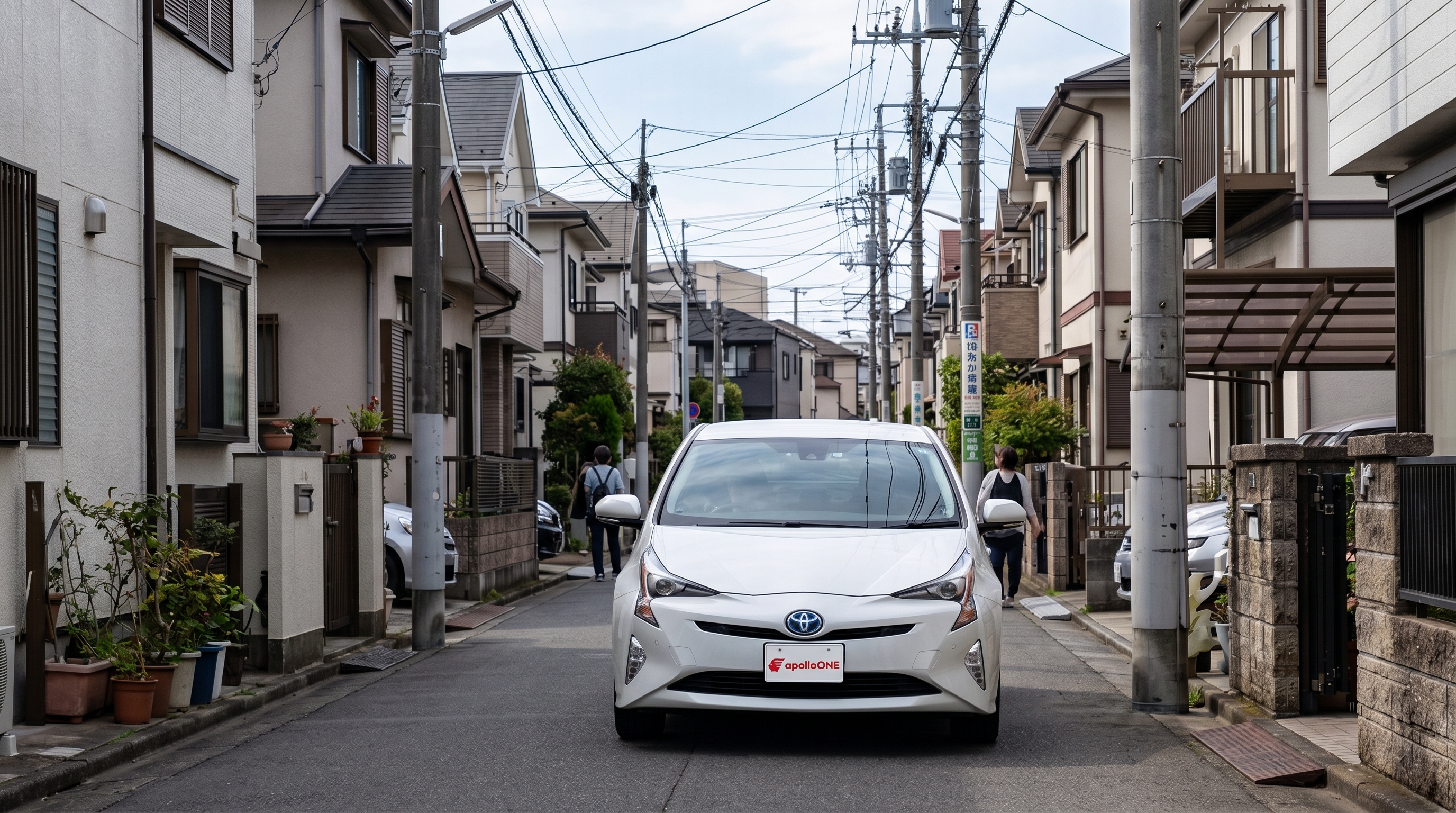 横浜の入り組んだ住宅街でも安心。50系プリウスの取り回しやすさと安全装備（TSS）解説