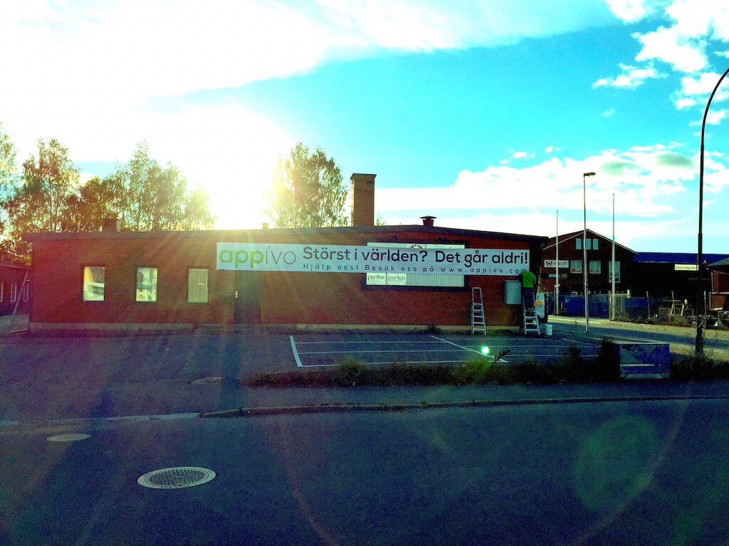 Appivo banner on the Örebro office.