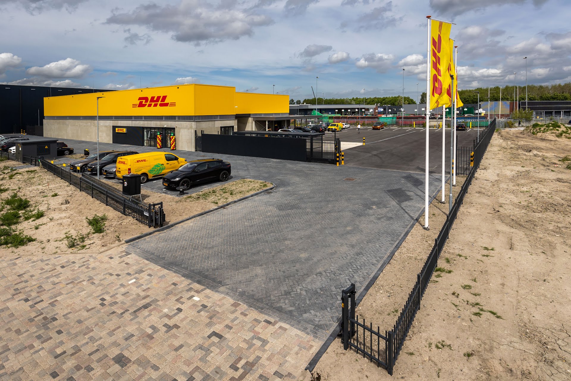 DHL CityHub Almere (Neonweg 100)