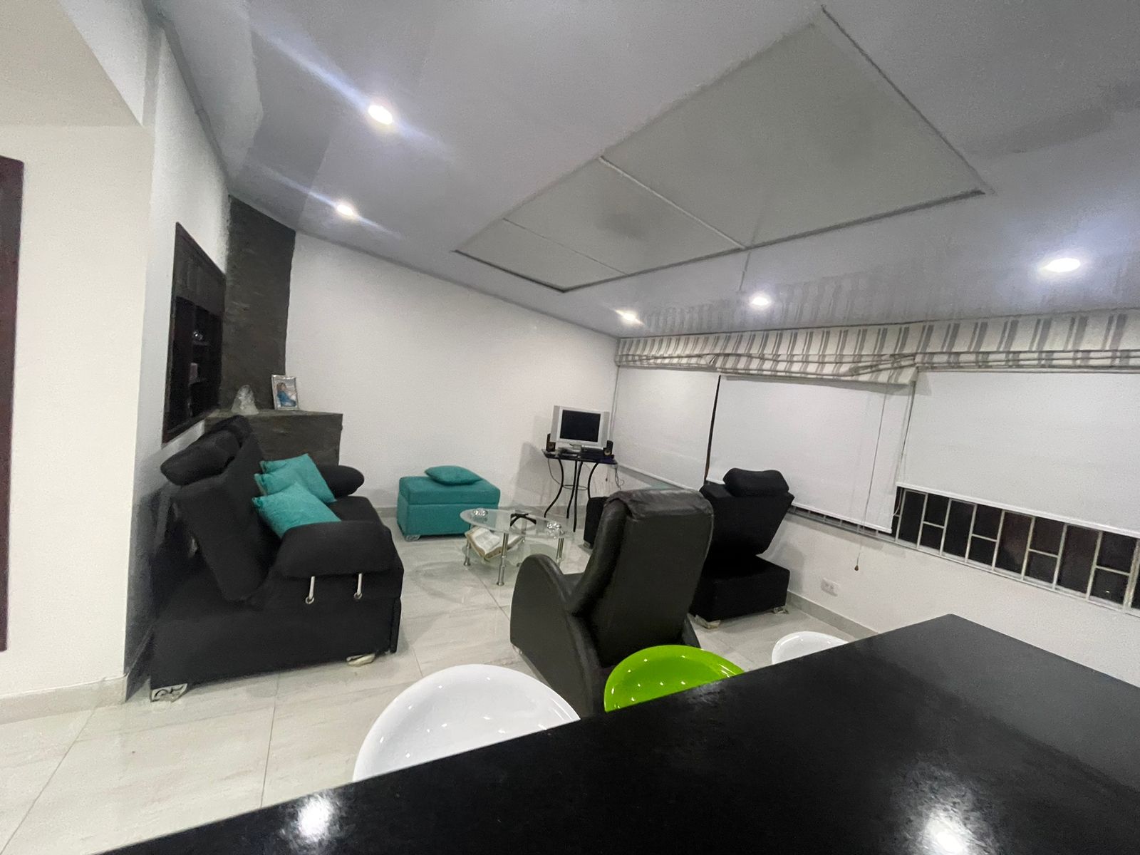 Apartamento de 3 alcobas en arriendo en Los Rosales, Bogotá, 87 m² · foto 2 de 17