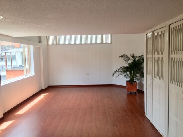 Apartamento de 4 alcobas en arriendo en Chicó Norte Iii Sector, Bogotá, 300 m² · foto 2 de 15