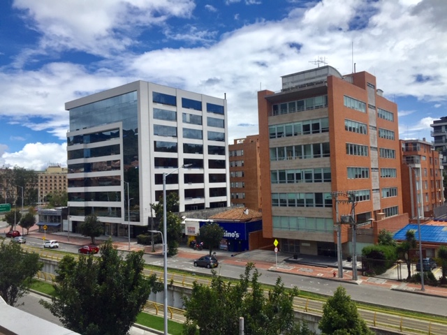 Apartamento de 4 alcobas en arriendo en Chicó Norte Iii Sector, Bogotá, 300 m² · foto 8 de 15
