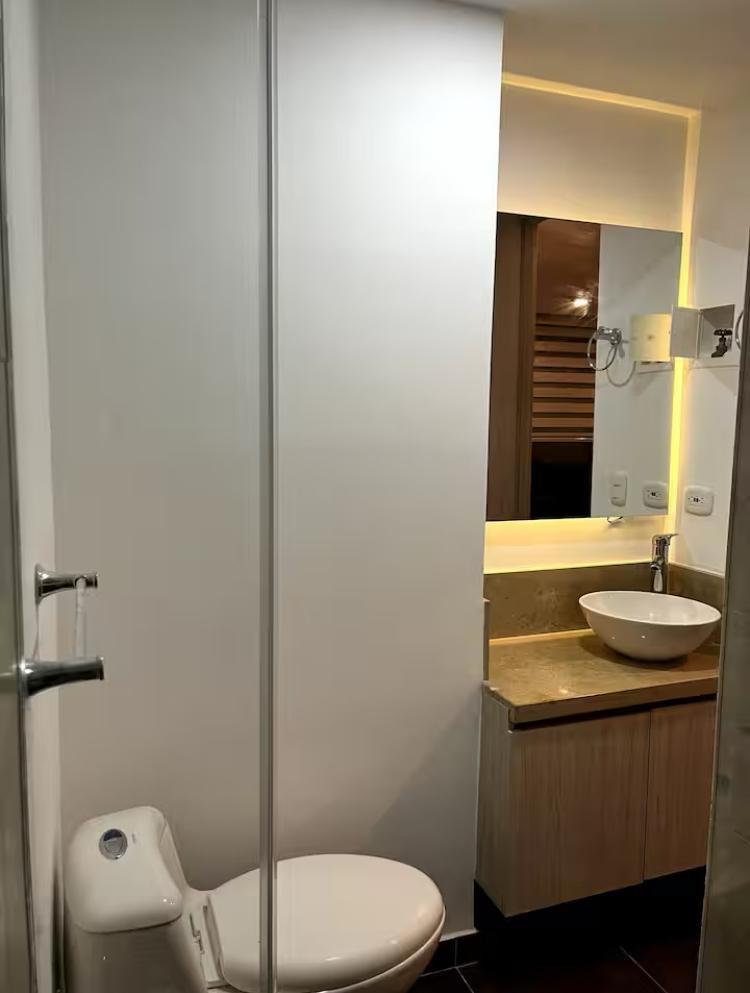Apartamento de 1 alcoba en arriendo en Santa Bárbara Central, Bogotá, 30 m² · foto 6 de 11