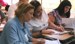 Docentes realizan en grupo el Curso de Aptus