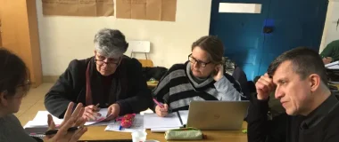 Docentes reunidos estudiando en el diplomado para líderes instruccionales