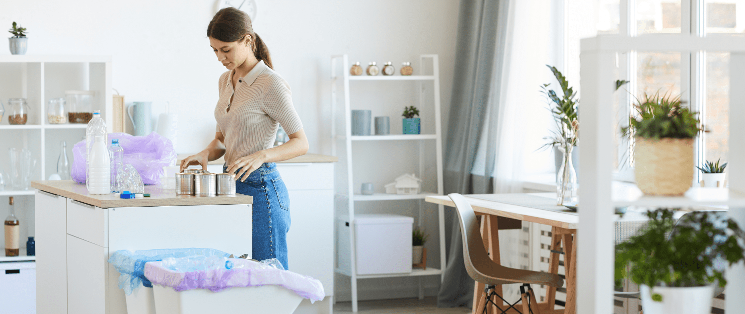 Cubos de reciclaje para casa: cómo reciclar de forma sostenible y sin  ocupar espacio