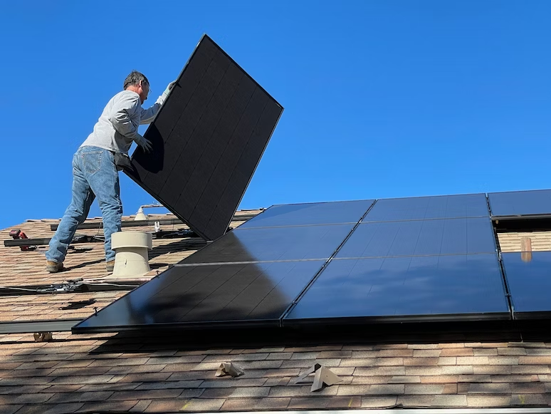 Cómo instalar placas solares: Requisitos y beneficios