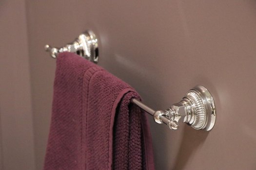 Elegant towel holder for the vintage bathroom