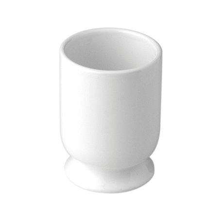 Free-standing porcelain cup for the cottage bathroom