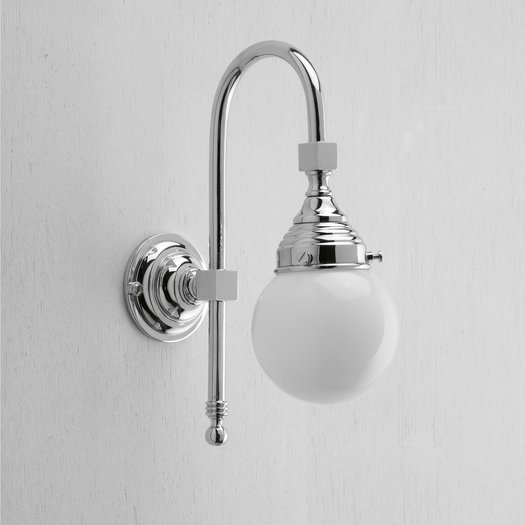 Wall lamp with spherical glass for the retro bathroom