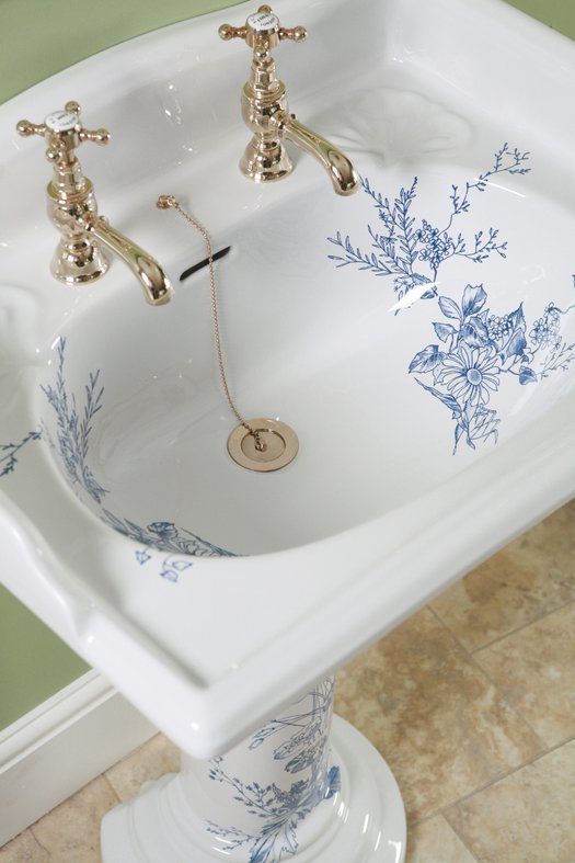 Victorian lavabo in de afwerking Victorian Blue Garden detail