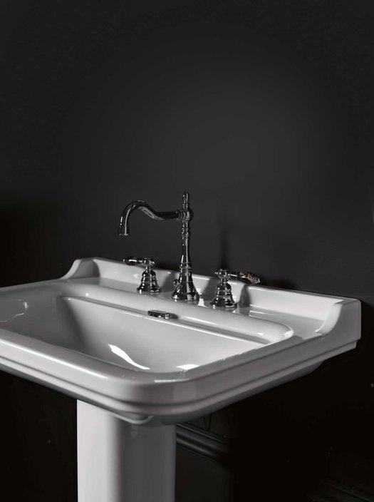 Détail du Lavabo classique Waldorf